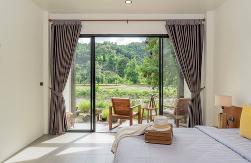 Mae Kon Hotel | Sirin Farm