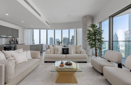 Downtown Dubai Apartment | Sky-High Elegance w/Unrivaled Burj Khalifa Views