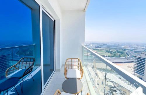 Business Bay Apartment | Skyline Studio Escape l Balcony , Gym & Pool