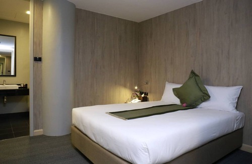 Don Muang Hotel | Sleep Box by Miracle