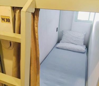 Chana Songkhram Apartment | Sleep No More Khaosan - Pod Hostel