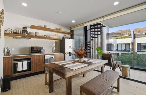 Playa Paraiso Condo | Sleeps 6 w Private Rooftop Pool & 2 Bikes