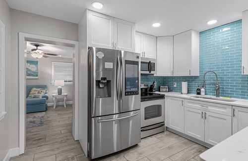 Melbourne House | Space Coast Pool Haven - King Bed - Beaches Nearby