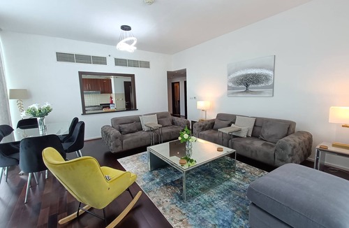 Jadaf Apartment | Spacious 3-bedroom Apartment With Canal View In Business Bay