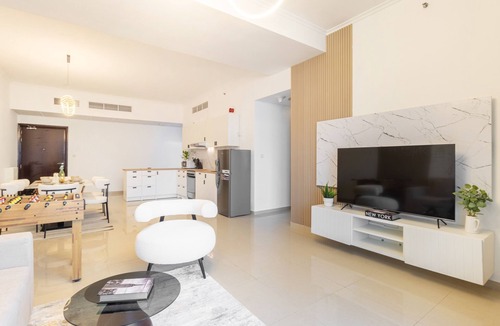 Jabal Ali 2 Apartment | Spacious 3-bedroom apartment in beautiful Dubai with WiFi, AC, fitness room
