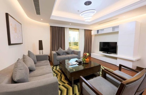 Sheikh Zayed Road Apartment | Spacious 3 BR Near Trade Center Dubai