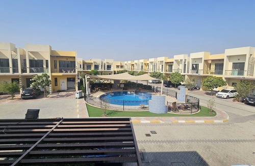 Dubai Villa | Spacious 3bhk villa townhouse in Dubai