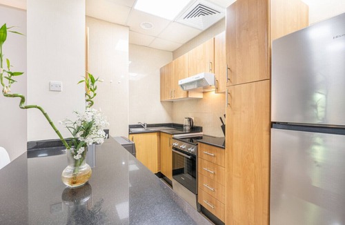 Al Sufouh 2 Apartment | Spacious Home in the Heart of Marina