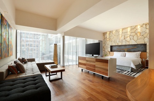 North Legian Hotel | Spacious Modern Suite with Free Minibar Items (T Sand Suite7)