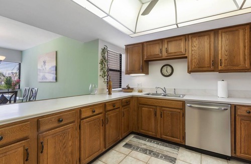 Siesta Key Condo | Spacious vacation rental condo with lagoon views, beach access, and pool