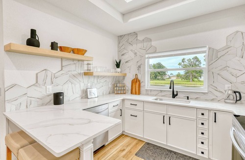 Pebble Beach House | Spacious waterfront 6 Bd duplex in lovely Rotonda West near oceans .
