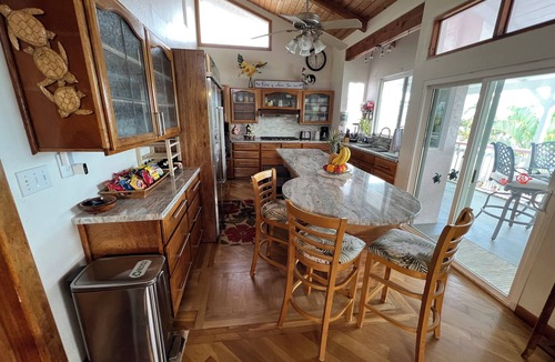 Kaneohe Villa | Spacious Waterfront with Gorgeous View & Pool