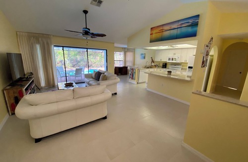 Joel House | Sparkling, Refreshingly Cool Poolside Retreat Perfect for Your Getaway