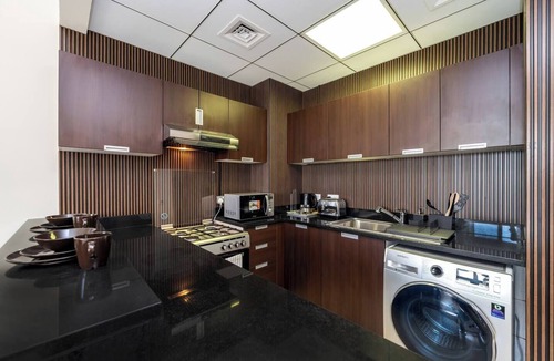 Dubai Sports City Apartment | Special September Rates - Elegant Studio - Golf Views
