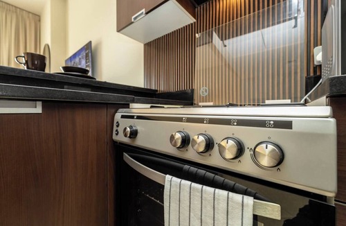 Dubai Sports City Apartment | Special September Rates - Elegant Studio - Golf Views