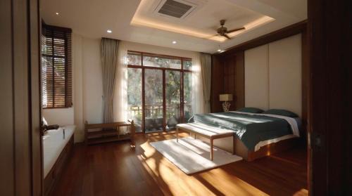 Hang Dong Cabin | Spoonamore Villa