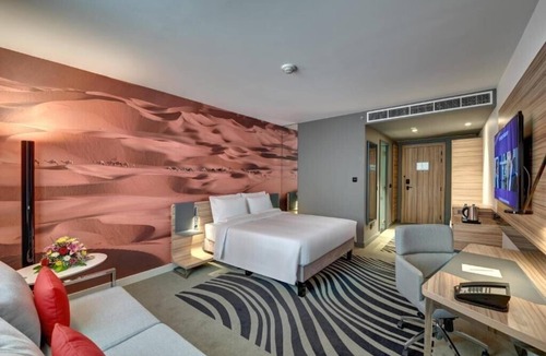 Al Khan Apartment | Standard Room Near Sharjah Expo Centre By E R