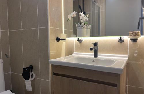 Dubai Apartment | Studio in Silicon Oasis