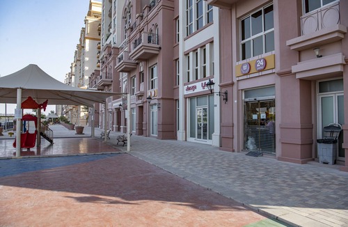 Dubai Sports City Apartment | Studio in the heart of Sports City -great view & amenities!