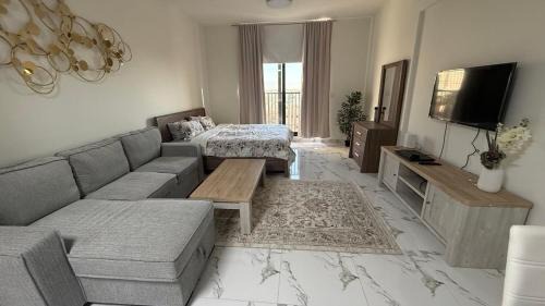 Al Hamra Village Apartment | Studio - luxury, next to the beach