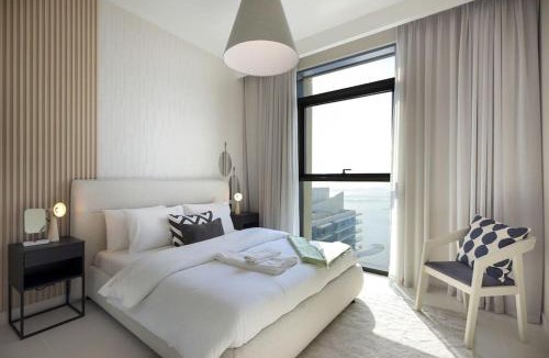 Dubai Marina Apartment | Stunning Beachfront 1BR Apartment in Palm Jumeirah By ĀYA Boutique