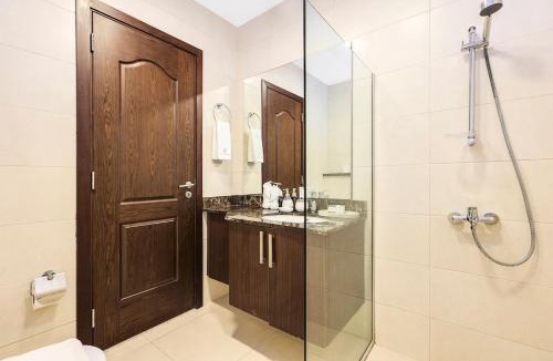 Discovery Gardens Apartment | Stylish 4BR Family Villa Easy Access to Dubai Marina & Expo City