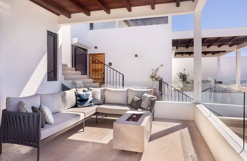 Cerritos Apartment | Stylish Oceanfront Condo with Panoramic Views