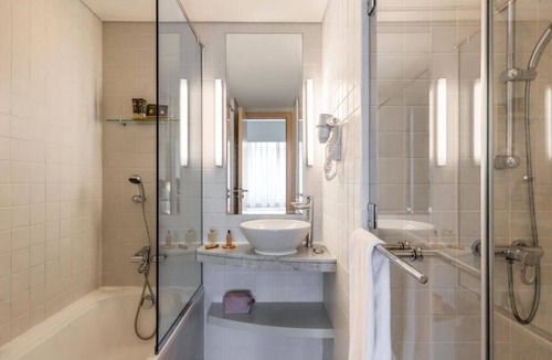 Al Barsha 1 Apartment | Suite Room Near Mall of Emirates