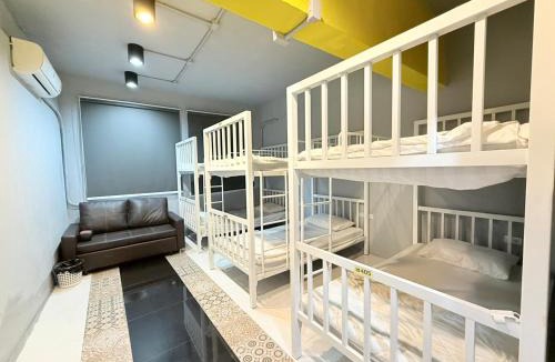 Huai Khwang Hostel | Sukhum Huai Khwang Guest House