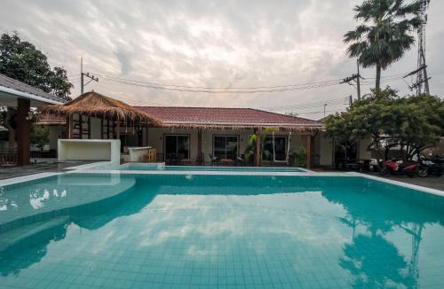 Huai Yai Hotel | Sun and Sea KohLarn