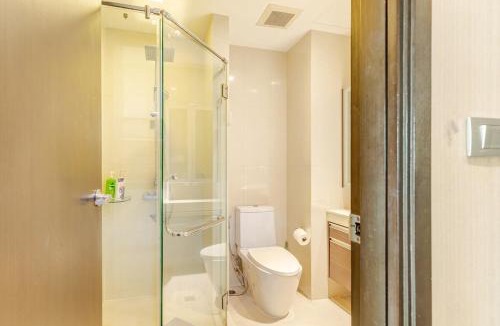 Phra Khanong Nuea Apartment | Super City View Room, Swimming Pool,Gym,150m walk to BTS