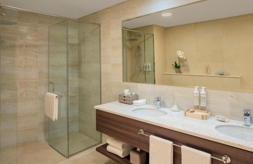 Dubai Media City Apartment | Superior Duplex Apartment Near The Media Lounge Palm By Luxury Bookings