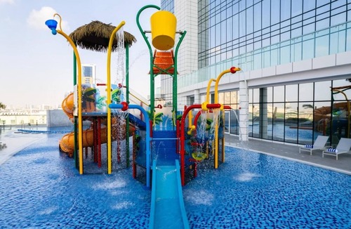 Jumeirah Village Triangle Apartment | Superior Room In Jvt near Triangle supermarket