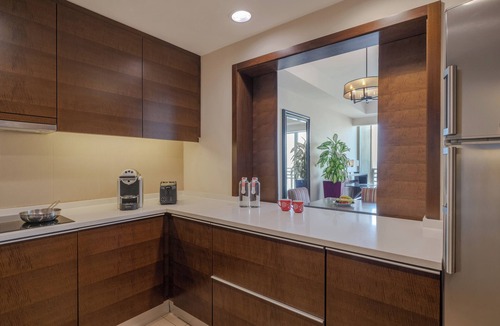 Al Muraqqabat Apartment | Swissotel Living Al Ghurair