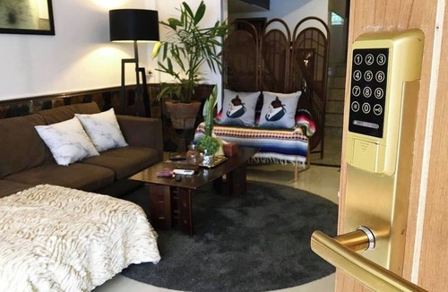 Thung Wat Don Villa | TANACASA 12 —Large Sathorn Townhome 6BR w/Parking