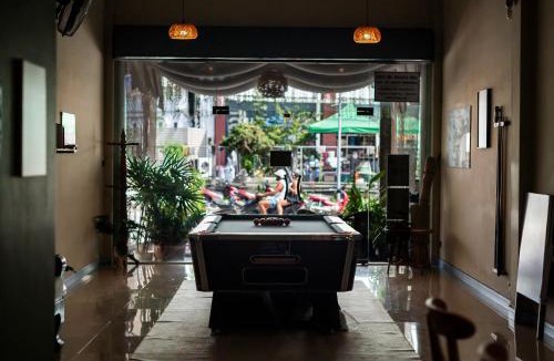 Thong Sala Hostel | Tangerine Dream