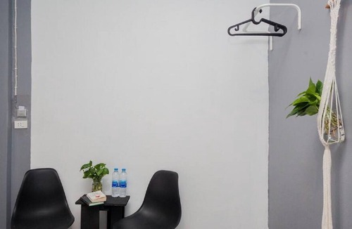 Wang Burapha Phirom Hotel | Double Room with good breakfast in BKK