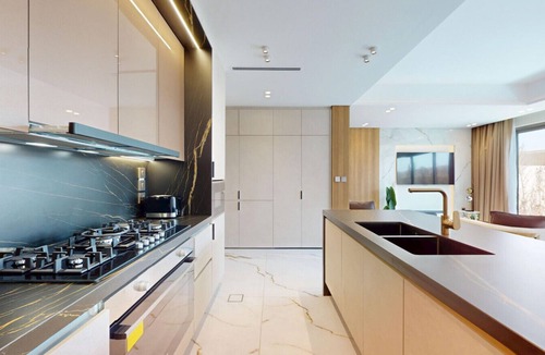 Dubai Apartment | TH40 Elegant - Three Bed Villa in Jumeirah Golf Estate
