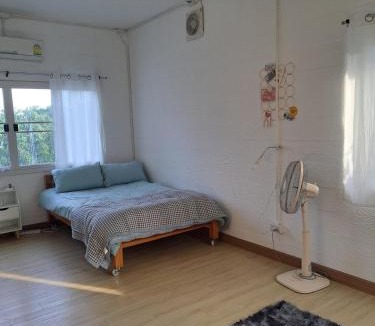 Su Thep Apartment | Thai Style Studio in Suthep