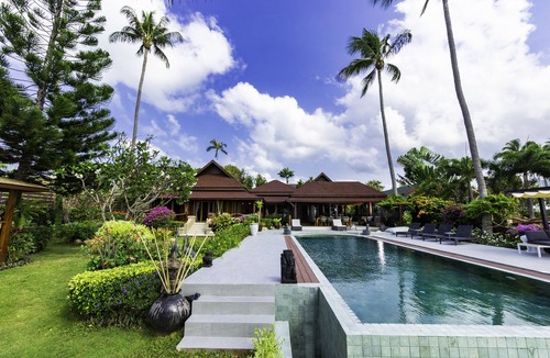 Taling Ngam Villa | Thai style Villa directly on the beach.