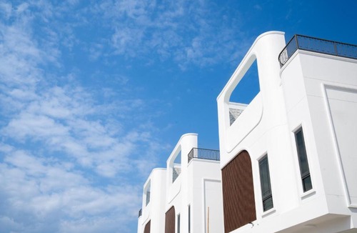 San Phi Suea Villa | Thana Skypool villa