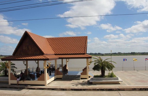 That Phanom Hotel | Thatphanom River View Hotel