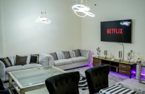 Dubai Marina Hostel | The Blue Parrot Hostel JBR