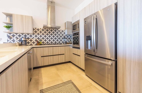 Cerritos Apartment | The Breakers | Cerritos Oceanfront Surfers Place