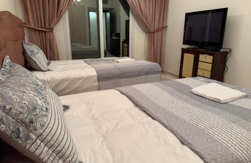Al Khan Apartment | The Family Spot