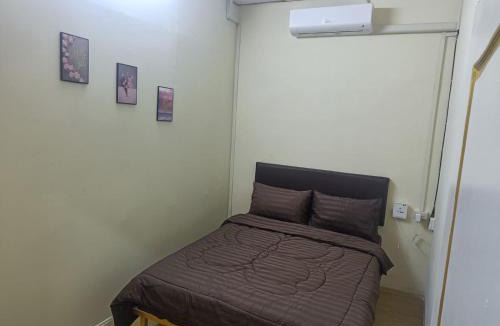 Chana Songkhram Hostel | The House Hostel 2