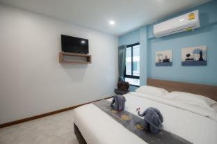 Talat Yot Hostel | The Moon Night Hotel