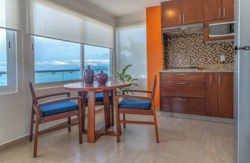 Colonia 5 de Diciembre Hotel | The Paramar Beachfront Boutique Hotel - Downtown Malecon