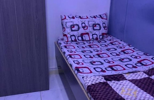 Al Rigga Hostel | The partitions