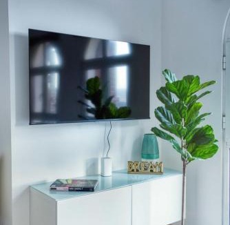 Discovery Gardens Apartment | The Smart Concierge - Discovery Gardens street 4
